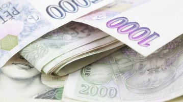 Nebankovní půjčky vs. bankovní půjčky – kterou cestou se vydat?